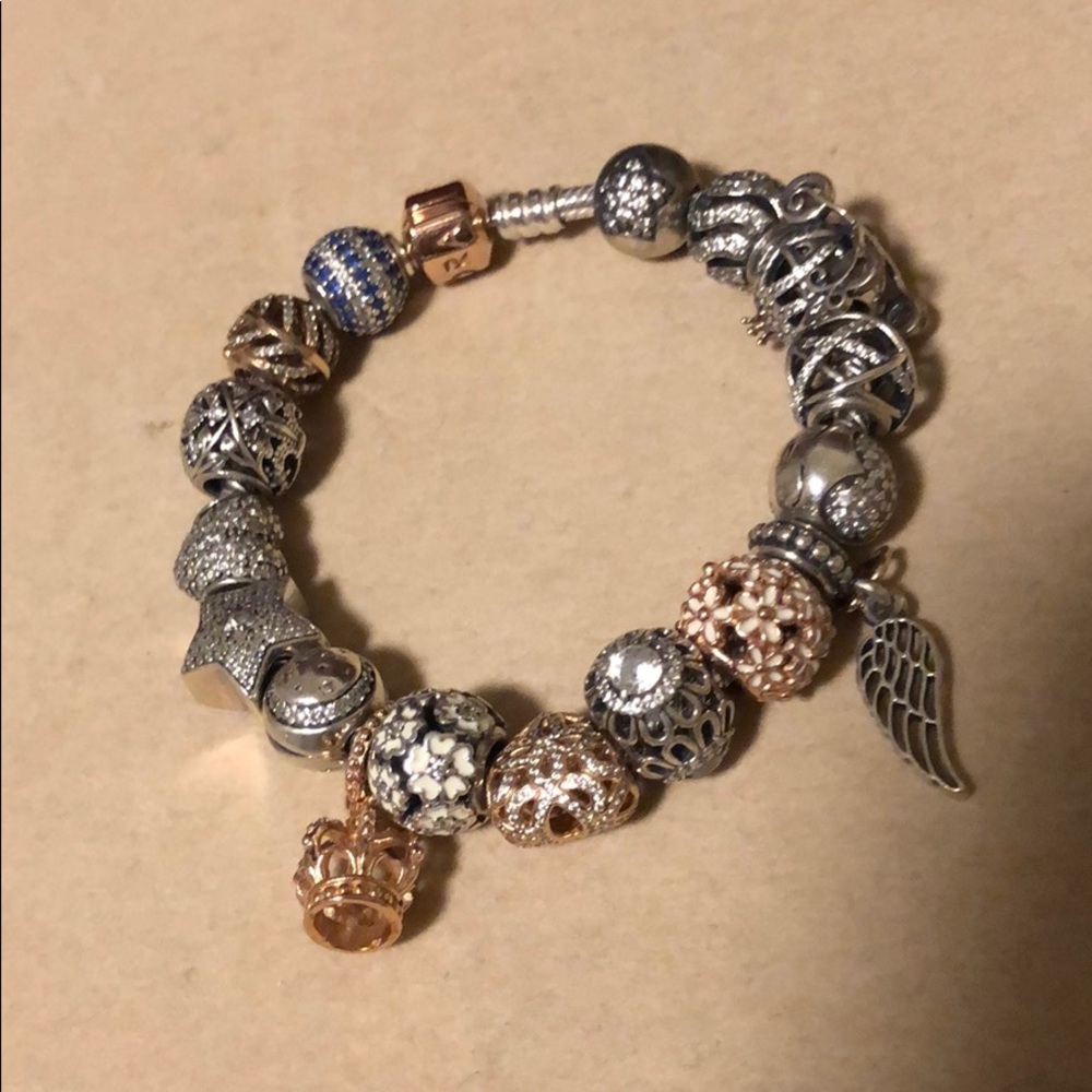 Authentic Pandora Bracelet - Size 7.1 (18cm)